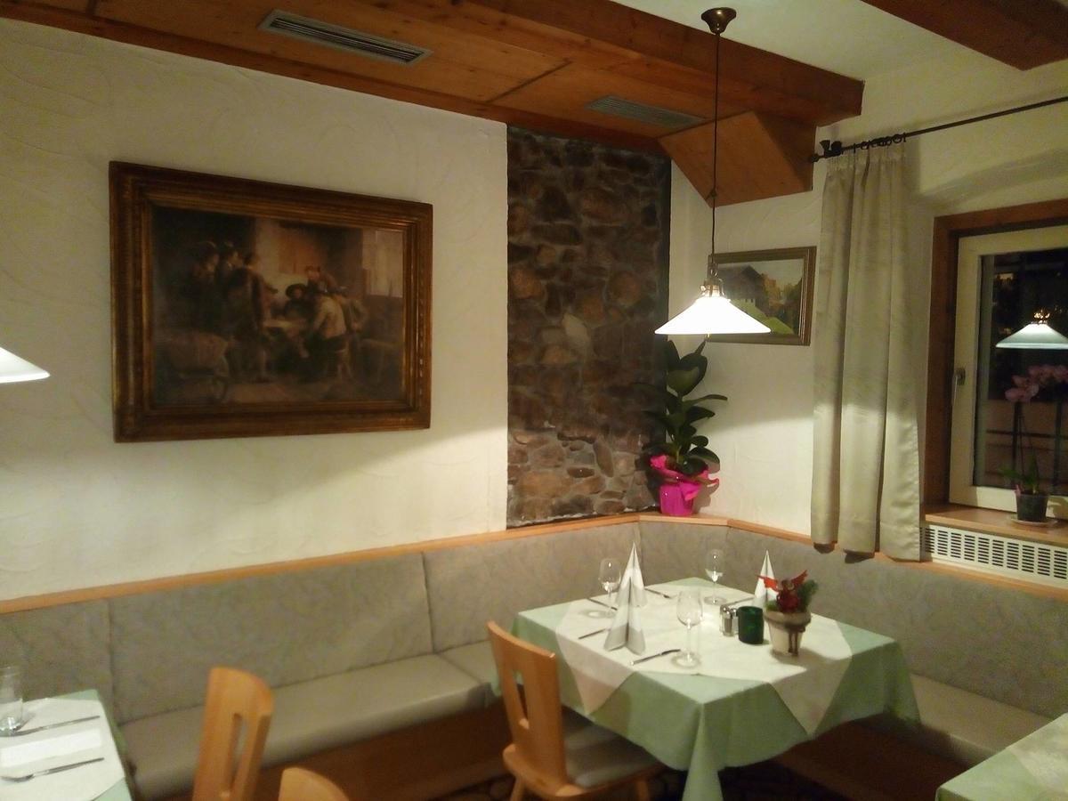 Gasthof Mondschein Hotel Merano Exterior foto